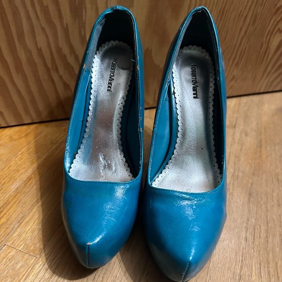 Heels Blue - Picture 2 of 5